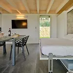Sunny Apartment *