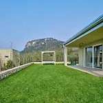 Sunny Bardolino
