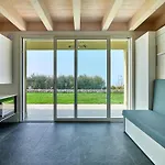 Sunny Apartment