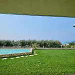 Sunny Apartment *