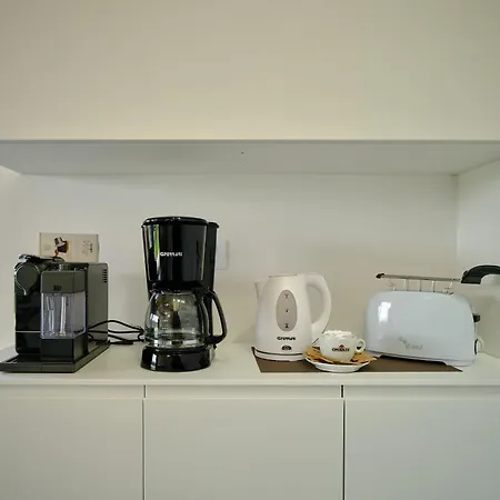 Sunny Apartment *