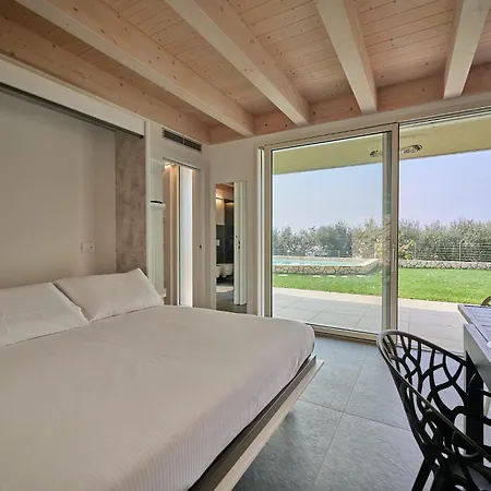 Sunny Apartment *