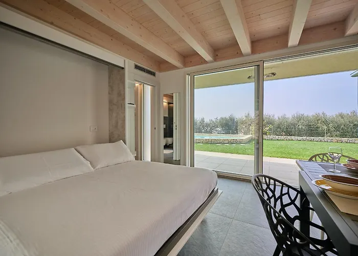 Sunny Апартаменты *