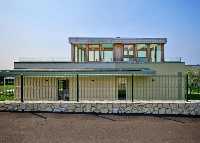 Sunny Апартаменты *