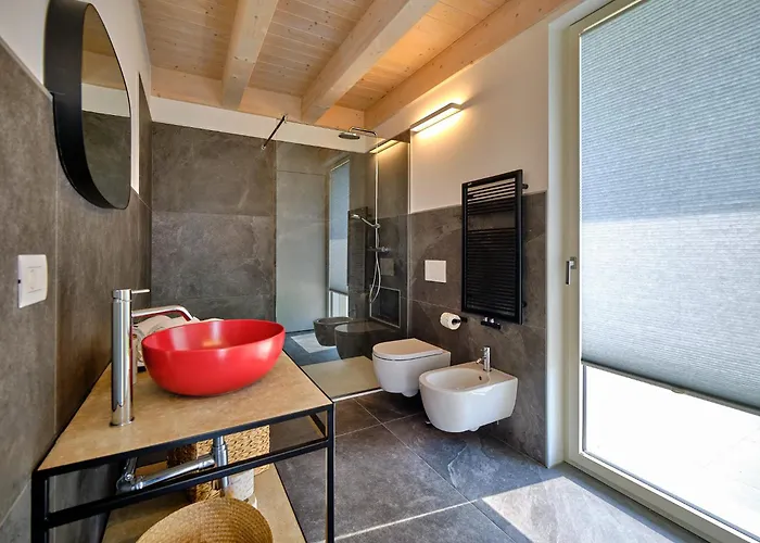 Sunny باردولينو