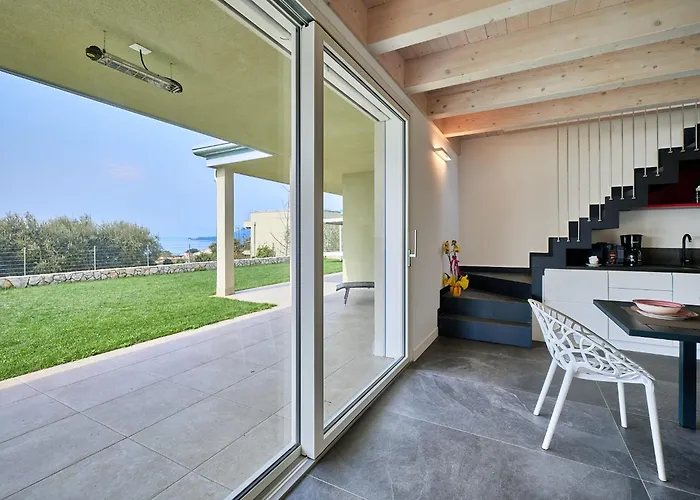 Sunny Апартаменты Бардолино